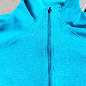 Patagonia quarter zip front long sleeve top size M